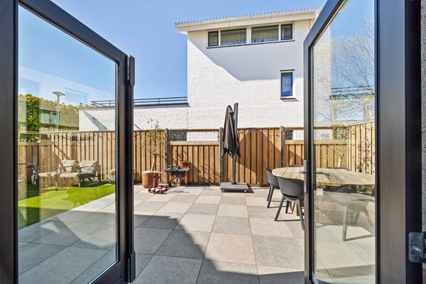 Medium property photo - Bekerstraat 12, 2492 WD The Hague